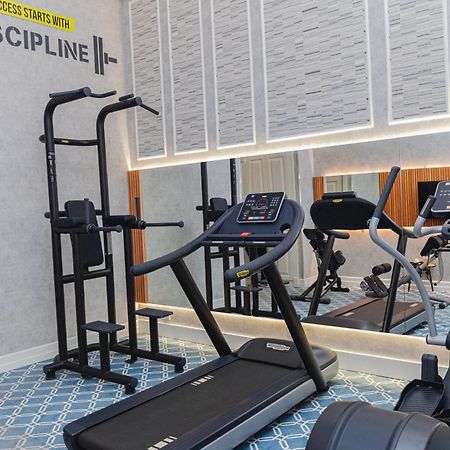 Promenade Hotel Baku Exterior photo A gym in a hotel