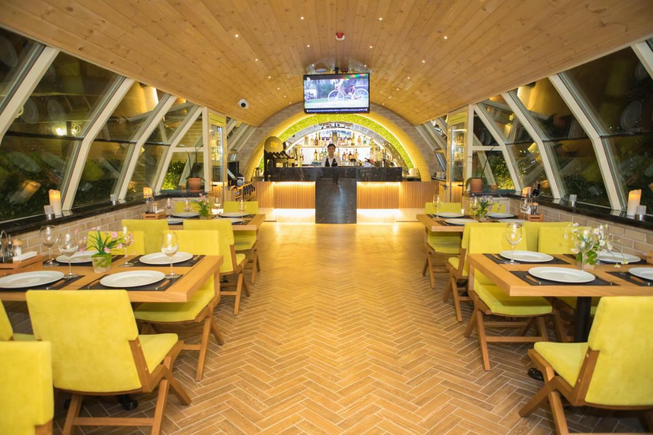 Promenade Hotel Baku Exterior photo The interior of the restaurant